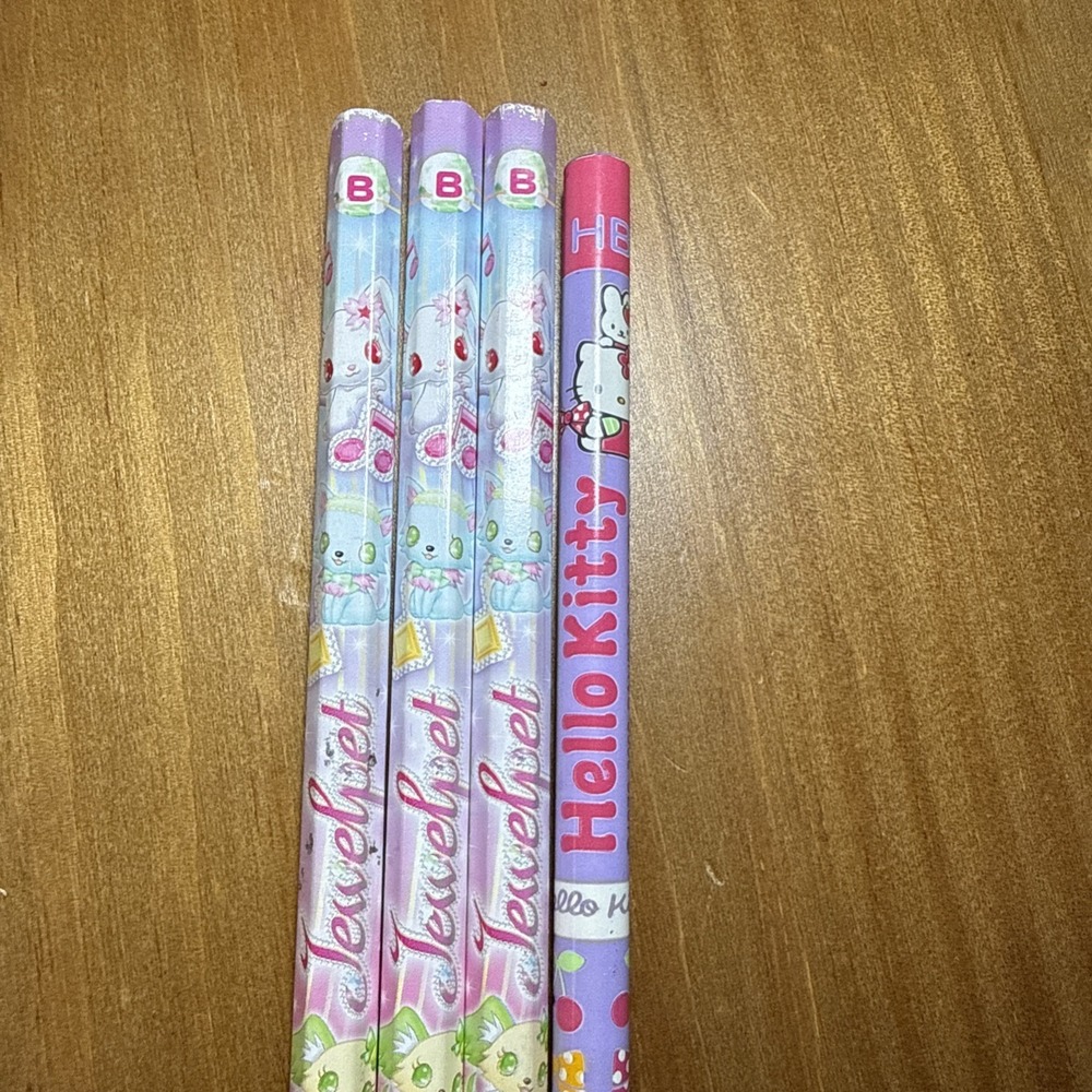 Vintage Sanrio 2002 Hello Kitty HB & Jewelpet B Pencils Lot - Picture 3 of 5